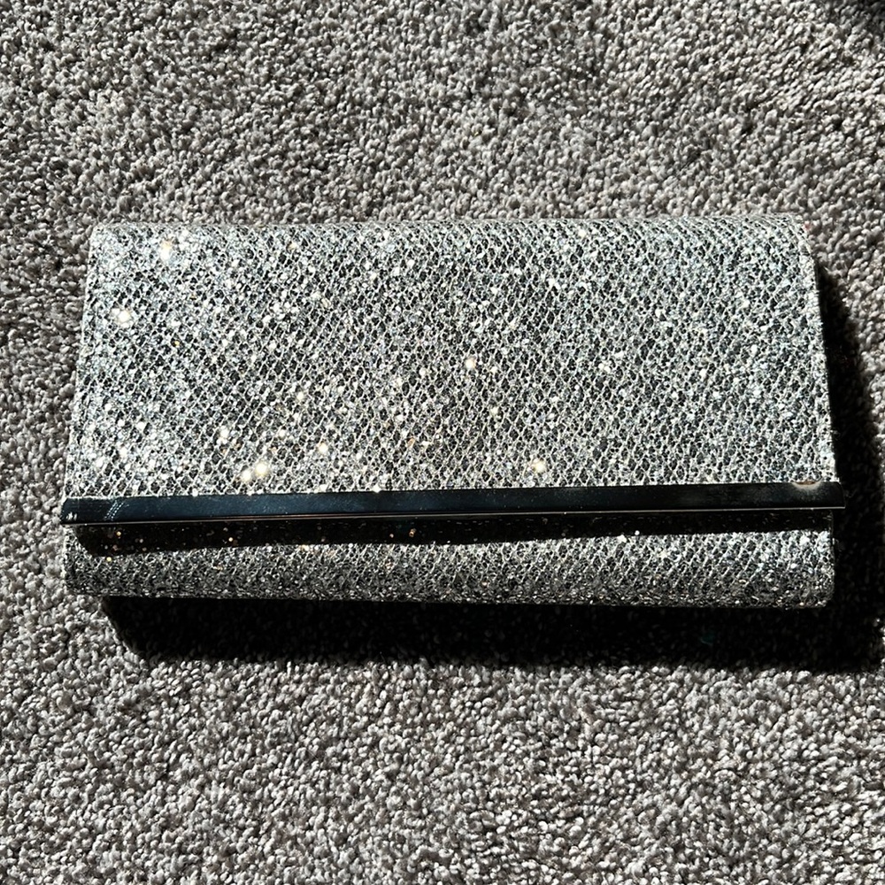 Clutch with strap